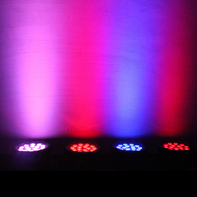 90w LED Par Can Sahne Işıkları 28 Derece Rgbw Çok Renkli El Feneri Disko İçin Led Dans Pisti
